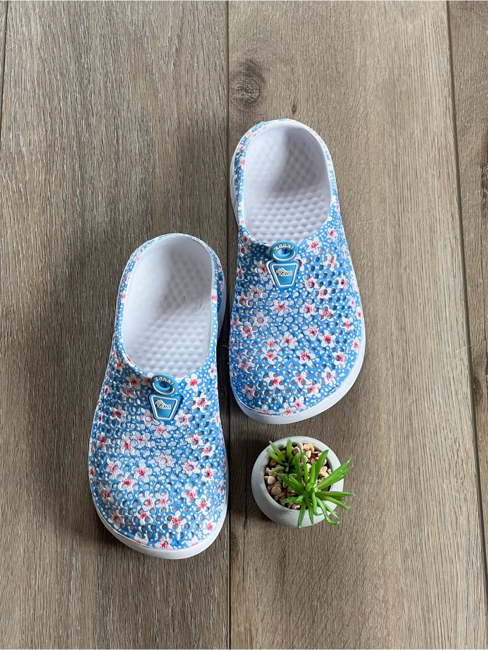 Blue Floral Slip-On garden Clogs - Comfortable Garden Shoes